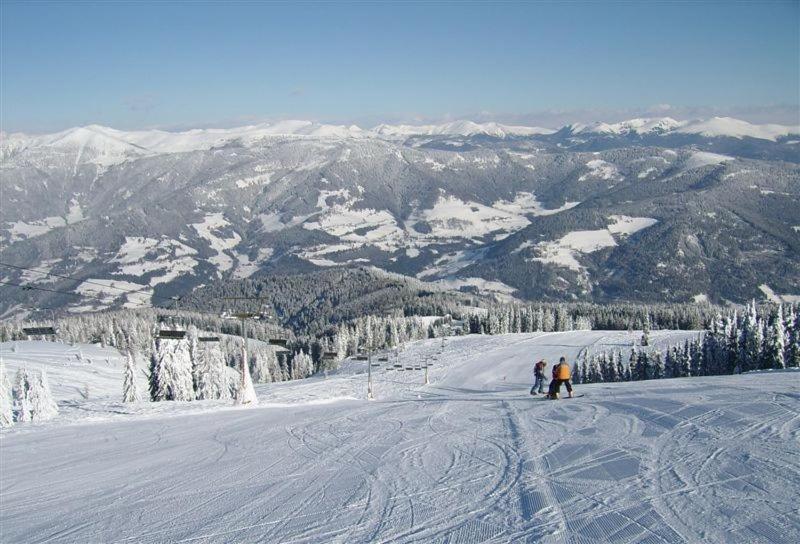 Seevilla Annenheim during the winter