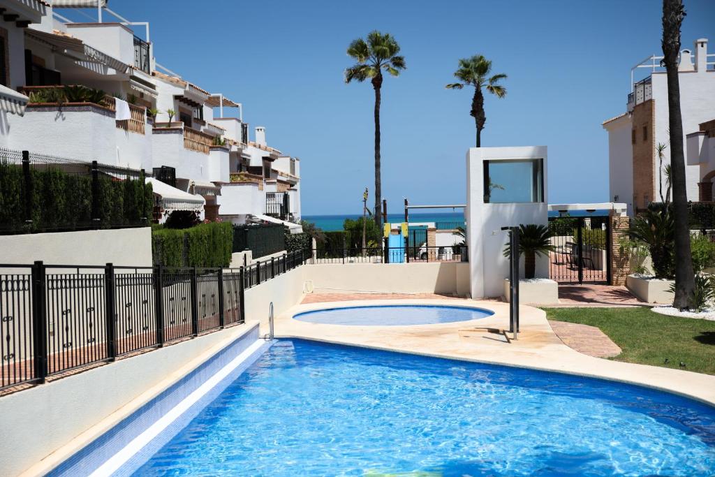 Seaside Heritage Apartment