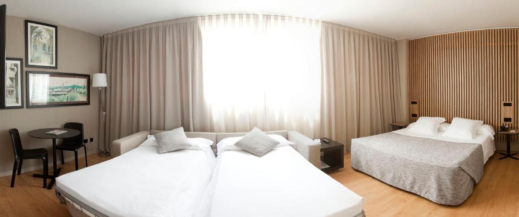 Aparthotel Atenea Barcelona - Resim 30