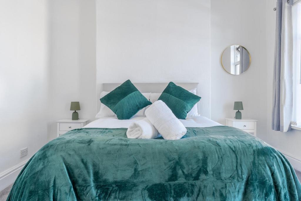 Postel nebo postele na pokoji v ubytování 3 bedroom House in Runcorn Halton