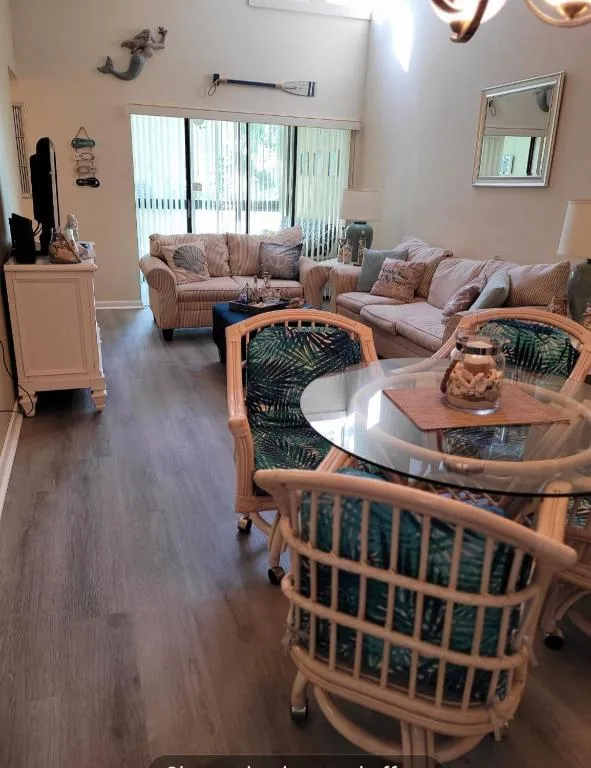 Cozy 2 bedroom Orlando apartment
