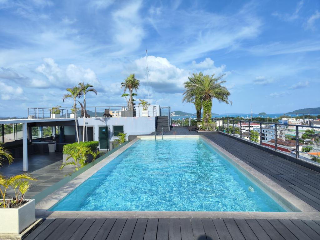 Πισίνα στο ή κοντά στο Chalong Bay - One bedroom on 7 Floor at Tower 1