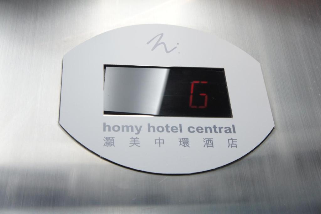 Vottorð, verðlaun, skilti eða annað skjal til sýnis á Homy Central
