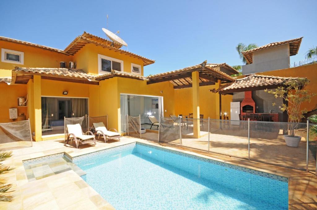Piscina de la sau aproape de Pe na Areia Buzios