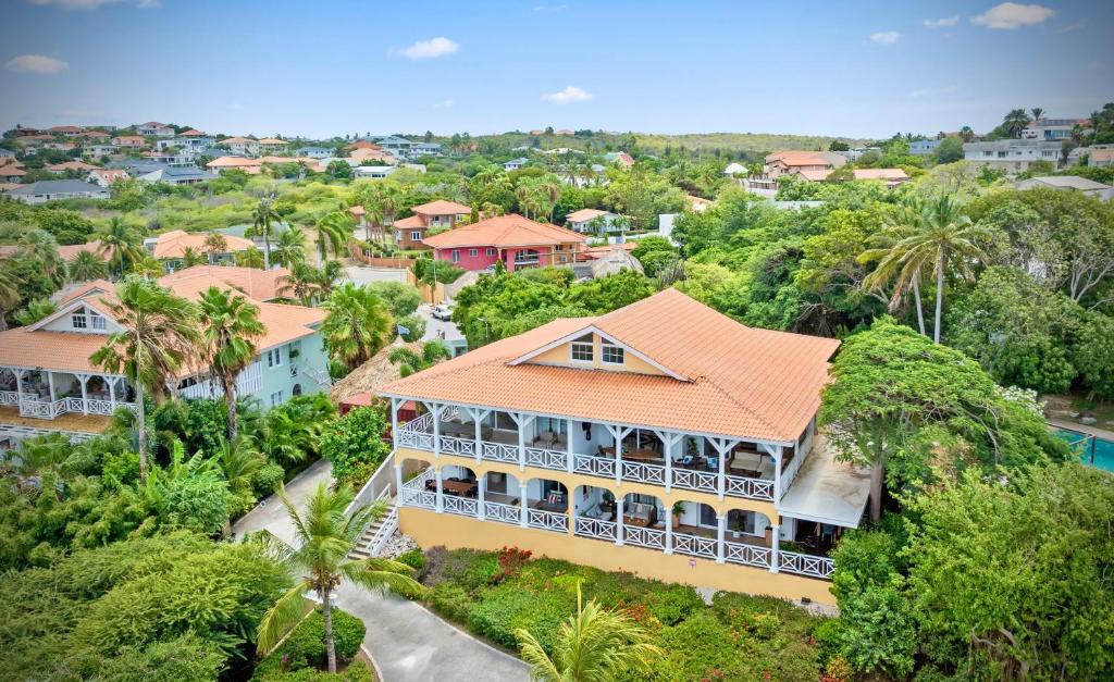 an aerial view of a house with an orange roof at Luz Abondante in Jan Thiel