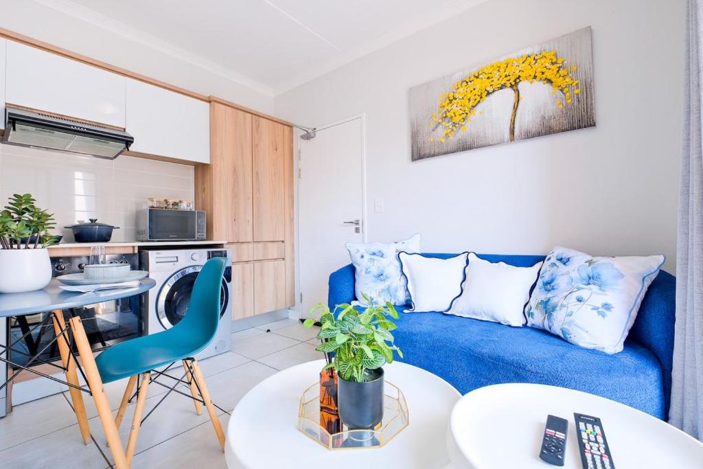 Η κουζίνα ή μικρή κουζίνα στο Navy Lagoon Stay The Blyde