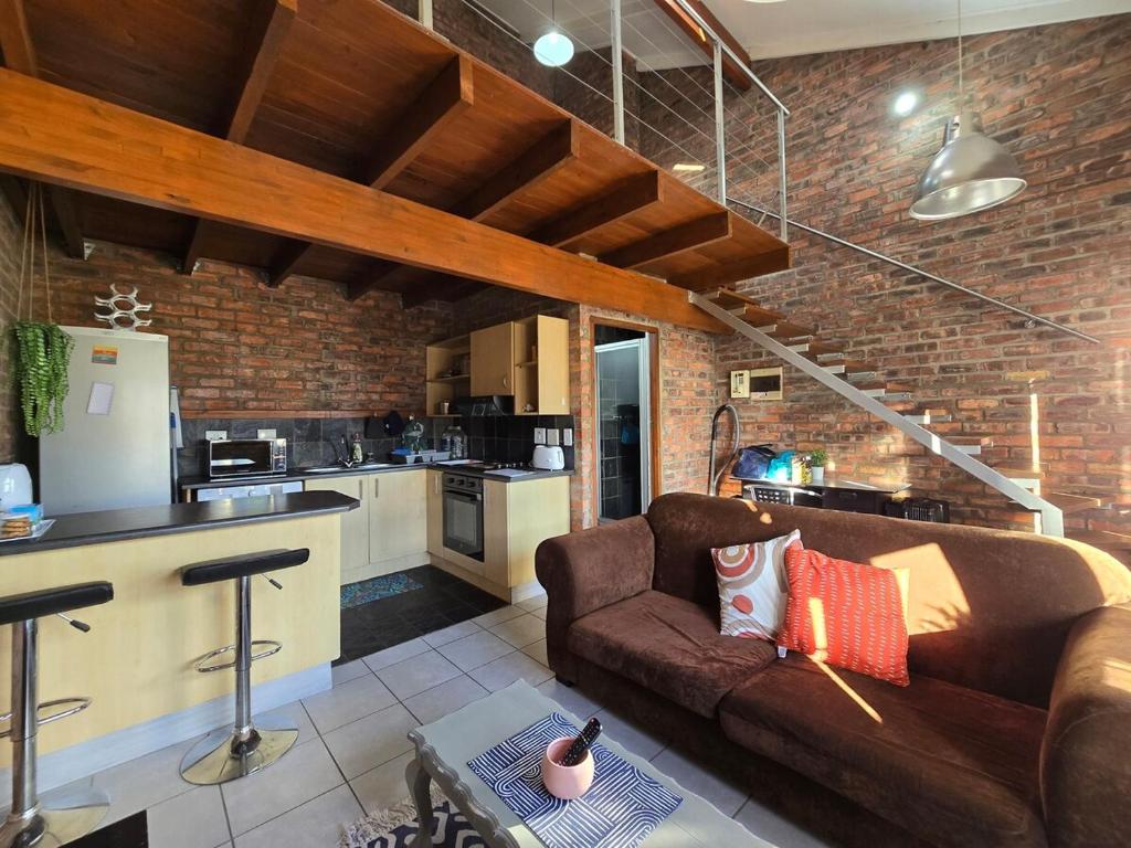Kuchyň nebo kuchyňský kout v ubytování Central Walmer Loft apartment