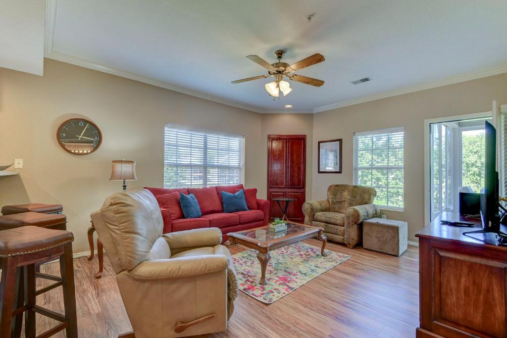 Gorgeous Condos at Thousand Hills - Heart of Branson - Spacious and Affordable photo