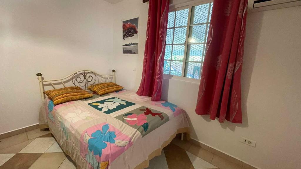 Villa Maraeroa PK 20,800 bord de mer - photo 2 - Raiatea, Polynésie