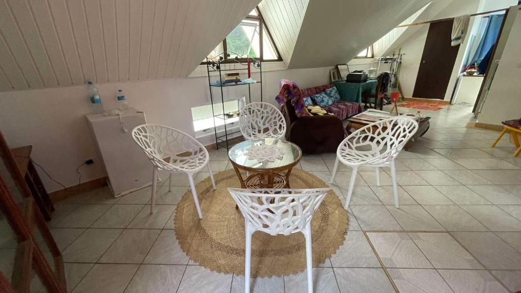 Villa Maraeroa PK 20,800 bord de mer - photo 8 - Raiatea, Polynésie