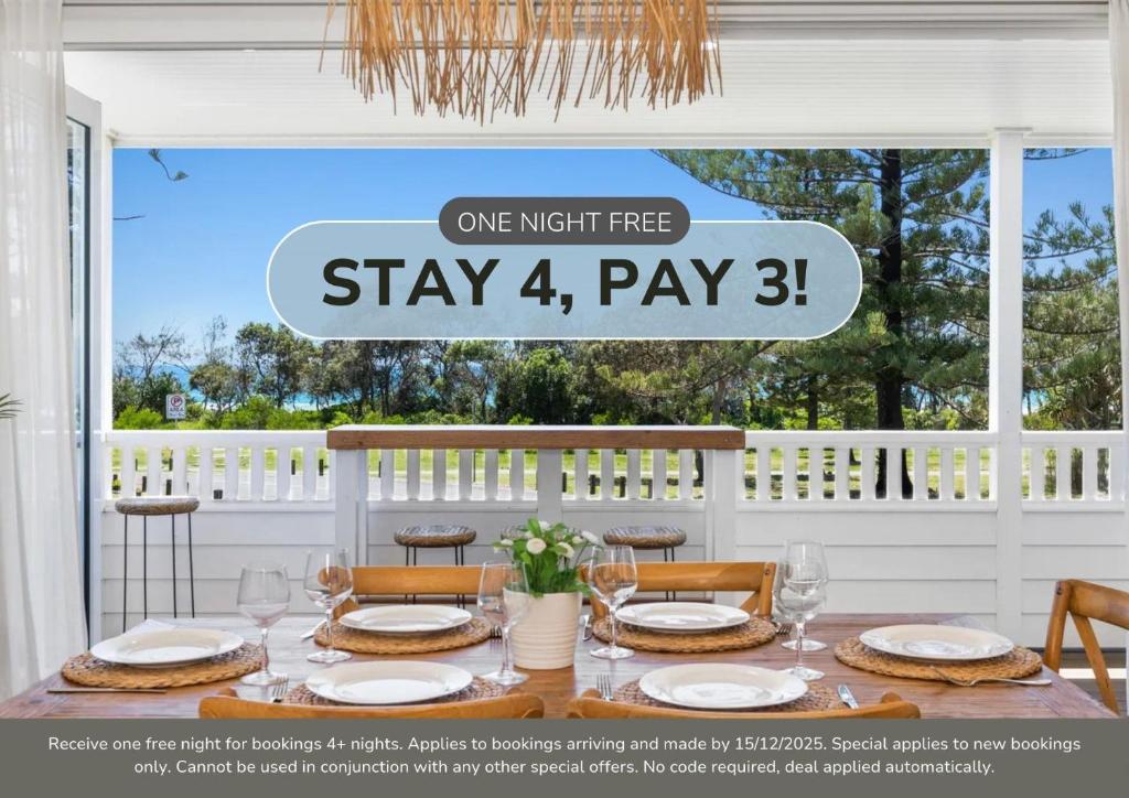 Gambar di galeri bagi Oceanfront Beach House On Marine Parade di Kingscliff