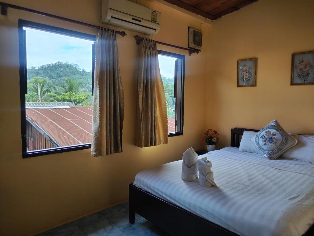 Phanh Tha Sone Guest House - Quarto Duplo