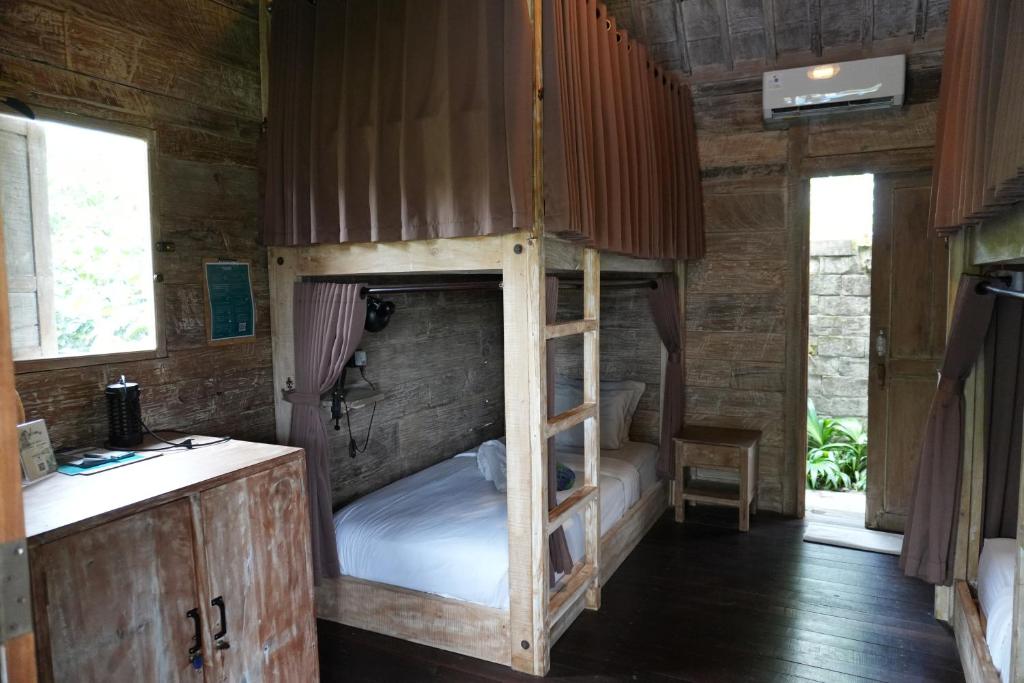 Nunu Bali Eco Friendly Retreat - Bett Im Frauenschlafsaal Mit 4 Betten