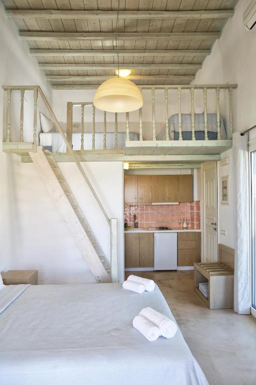 Niriides Homes & Villas - 18