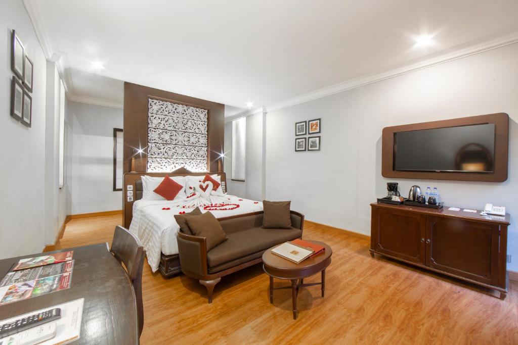 The Lokha Legian Resort & Spa - 18