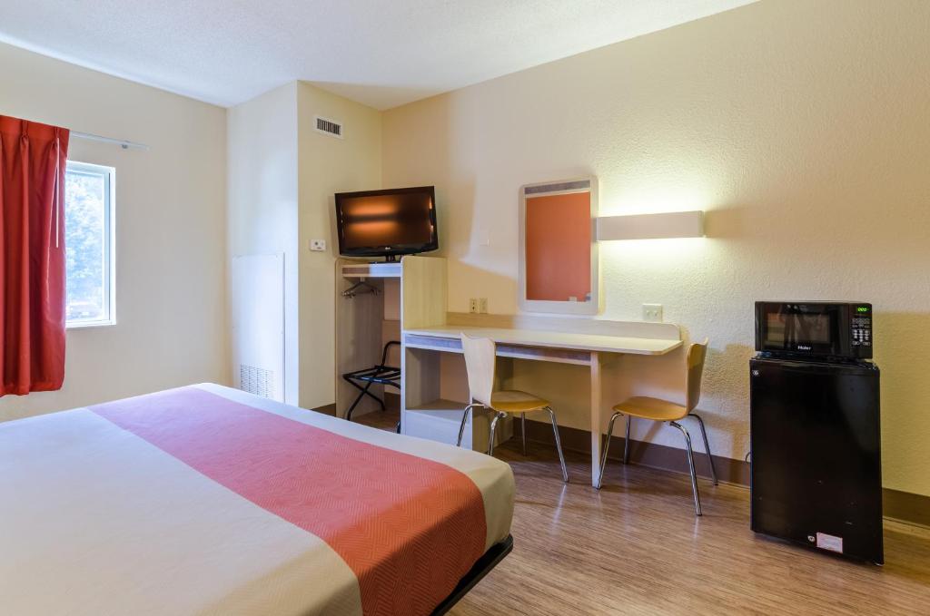 Motel 6-Bristol, VA photo