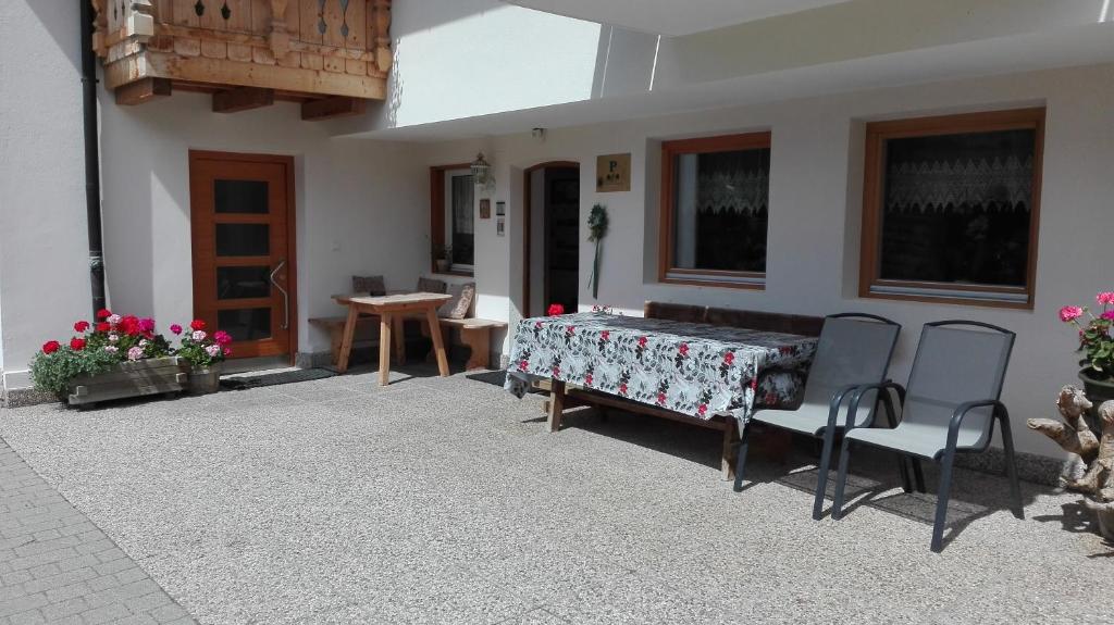 Balkón nebo terasa v ubytování Pensione Valbona