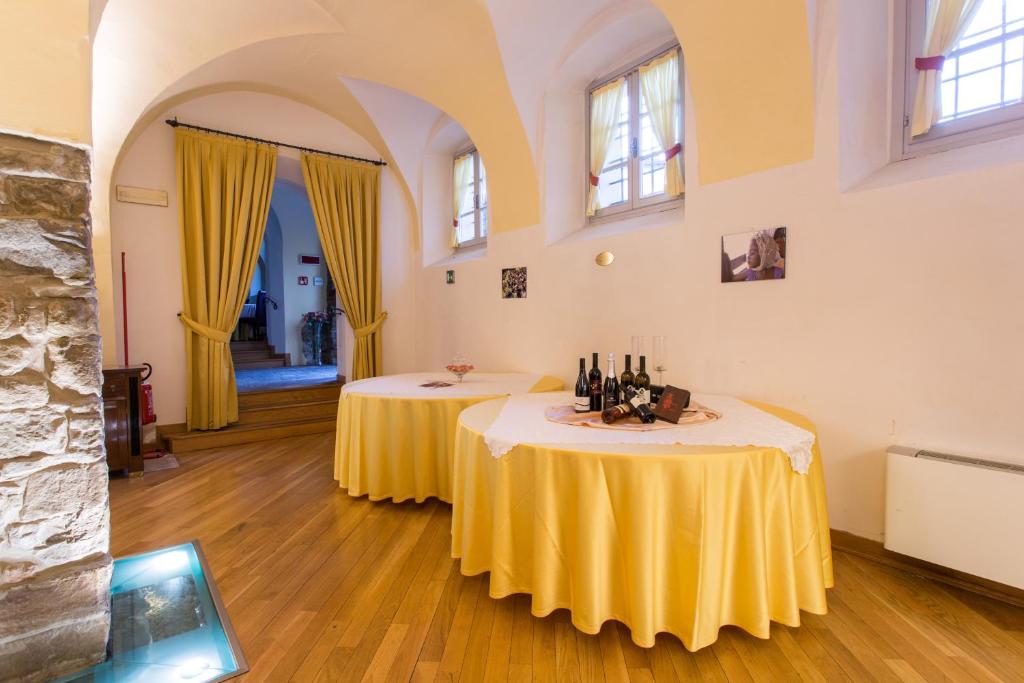 Fotografie z fotogalerie ubytování Grand Hotel Entourage - Palazzo Strassoldo v destinaci Gorizia