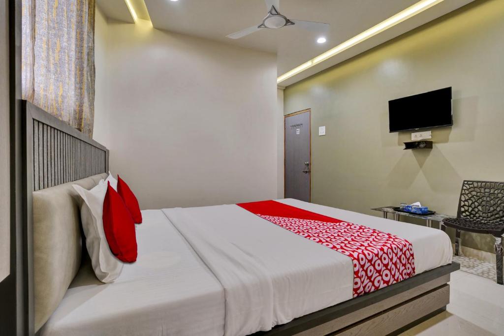 Μια τηλεόραση ή/και κέντρο ψυχαγωγίας στο Hotel O Dhiman Residency