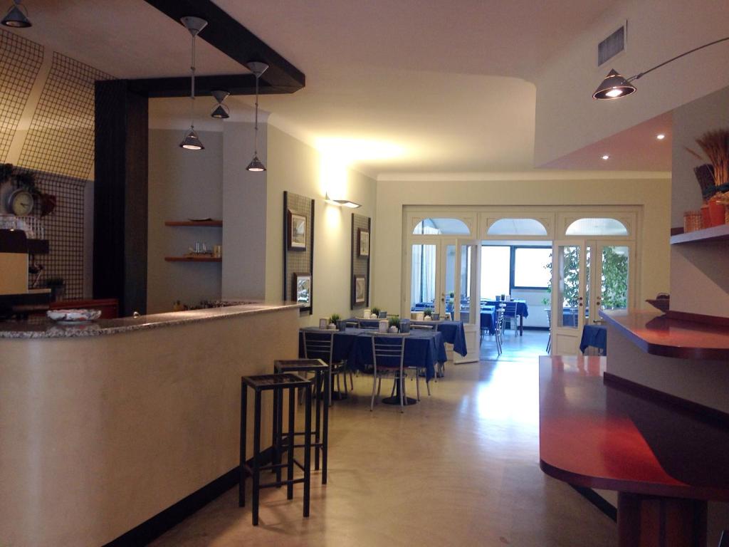 Restaurace v ubytování Albergo Della Corona