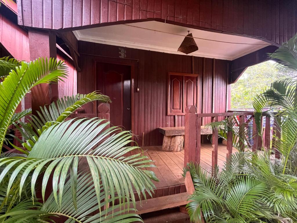 Bee Bee's Chalets home stay and trekking 5