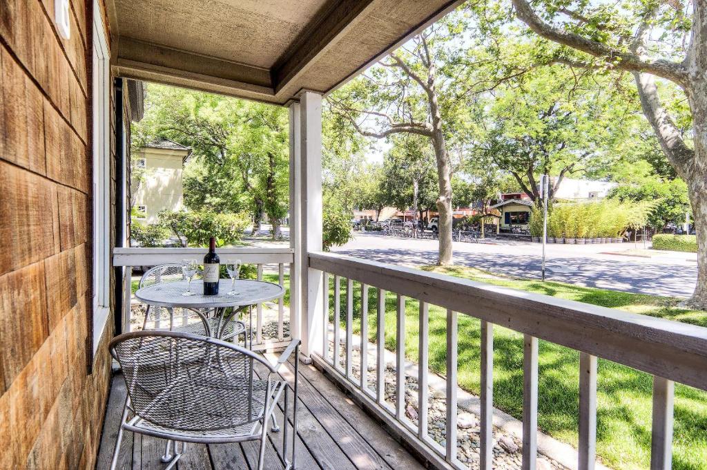 Aggie Inn, an Ascend Collection Hotel photo