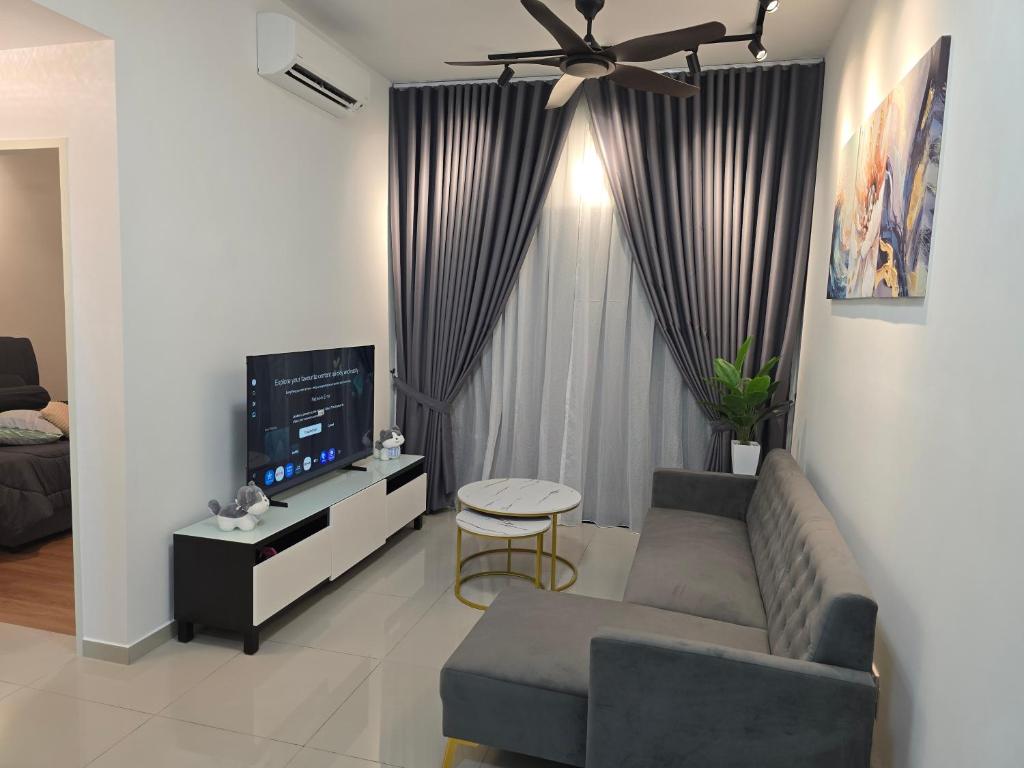 TV/trung tâm giải trí tại #Selayang 2 Bedroom Residence, #HospitalSelayang, #Batu Caves #Mall