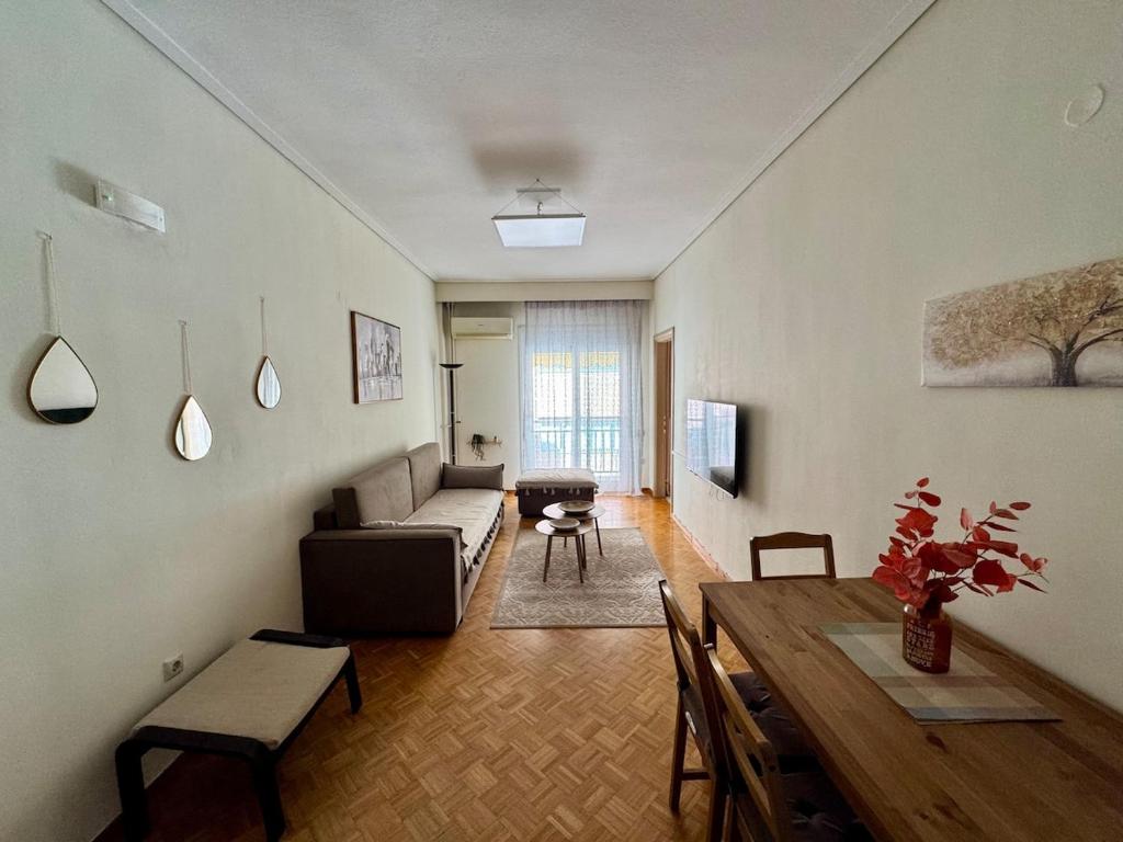 Μια τηλεόραση ή/και κέντρο ψυχαγωγίας στο SunnyUrbanNest II