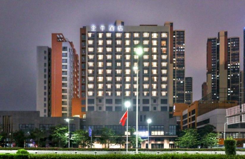 Το κτήριο όπου στεγάζεται  το ξενοδοχείο