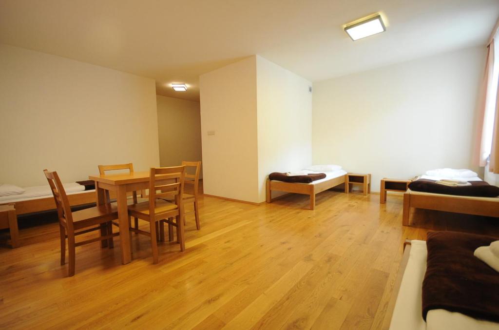 Dom Pielgrzyma KARMEL - Quadruple Room