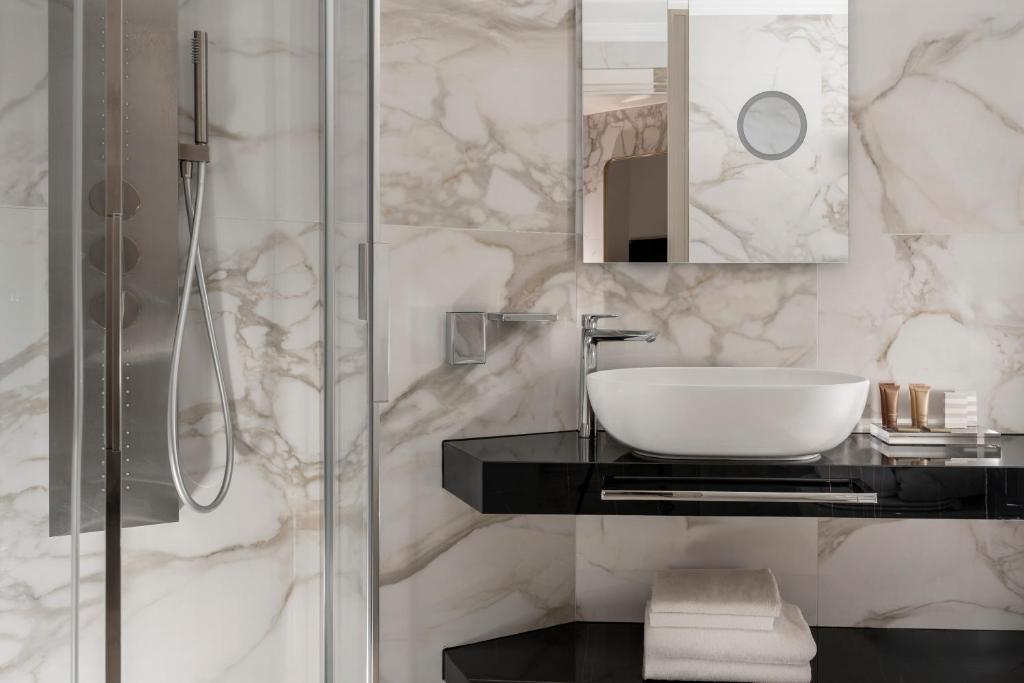 Hotel Ambasciatori - Resim 31