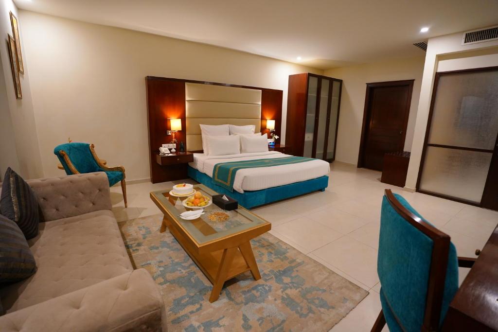Nine Tree Luxury Hotel & Suites Lahore - Suite De Lujo