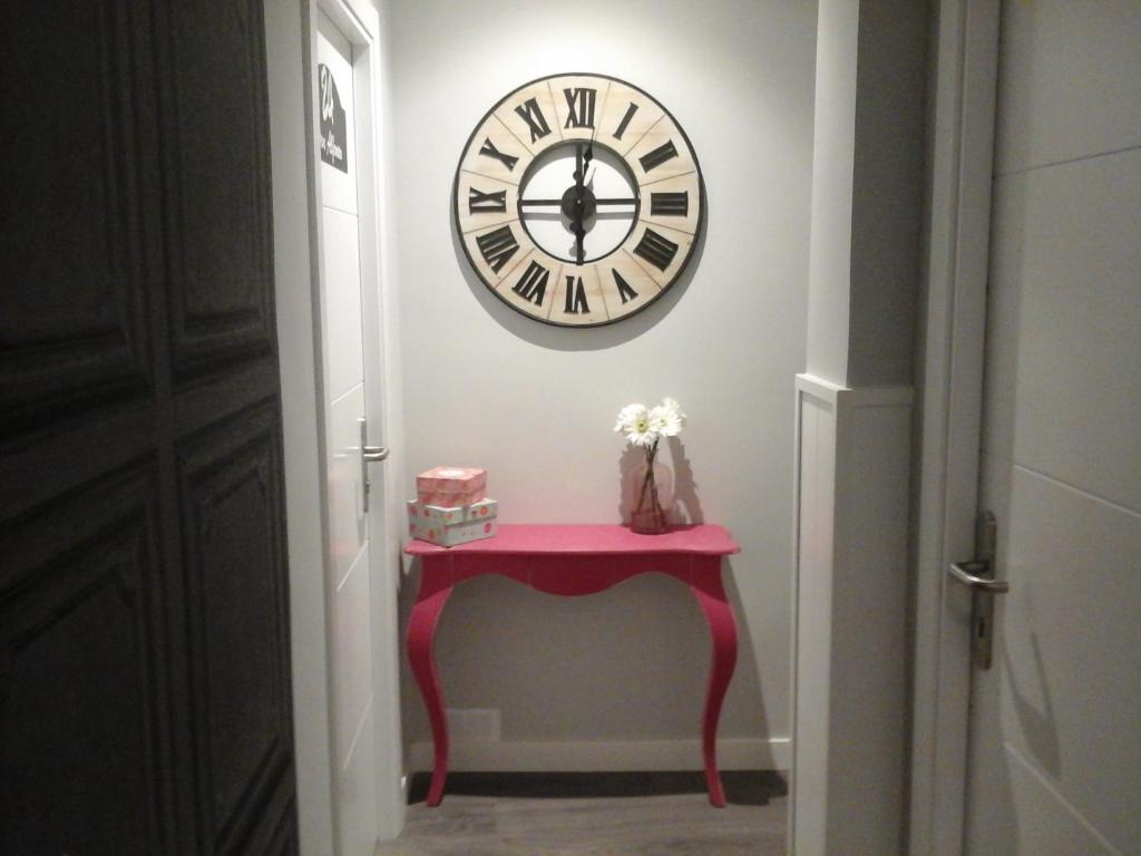 Foto dalla galleria di Hostal Don Alfonso a Madrid