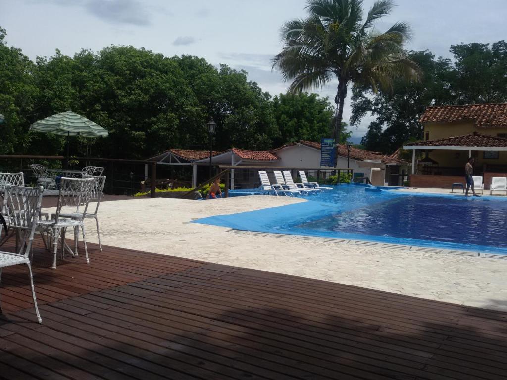 Bazén v ubytování Hotel el Tesoro nebo v jeho okolí
