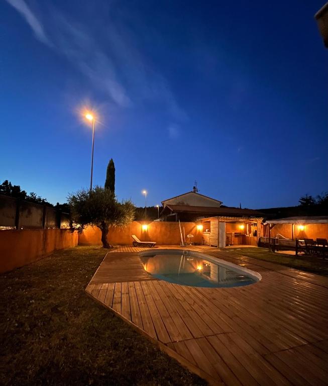 La maison de Claude avec terrasse et piscine