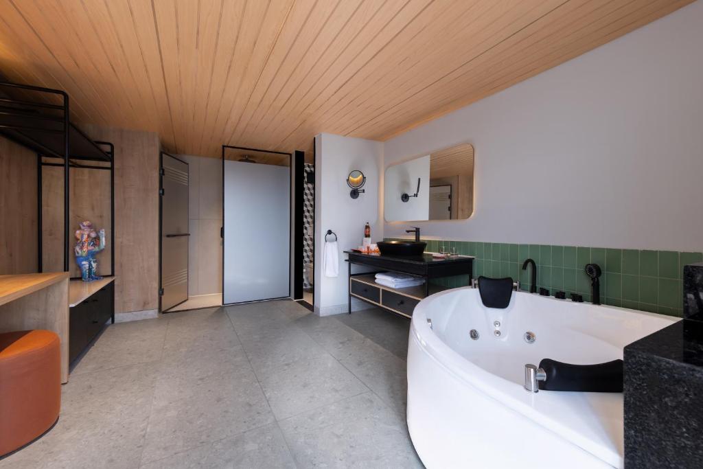 Hyatt Centric Cairo West - 13