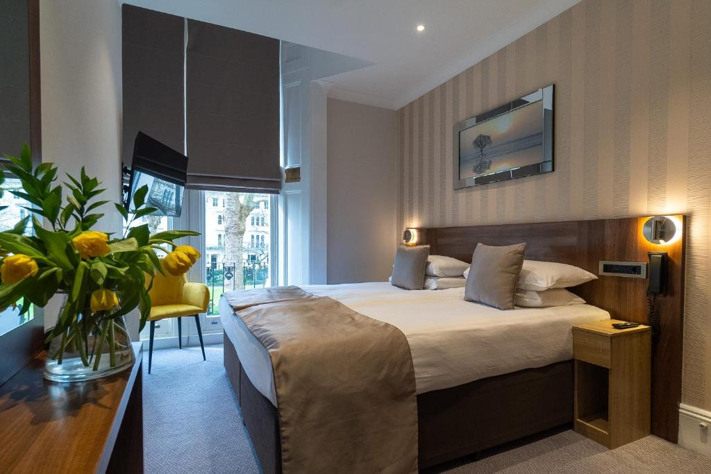 
Double Room with Garden View
