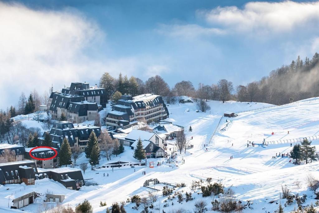 Gallery image of T4 neuf, 3 chbres et canapé-lit, pied des pistes in Val Louron