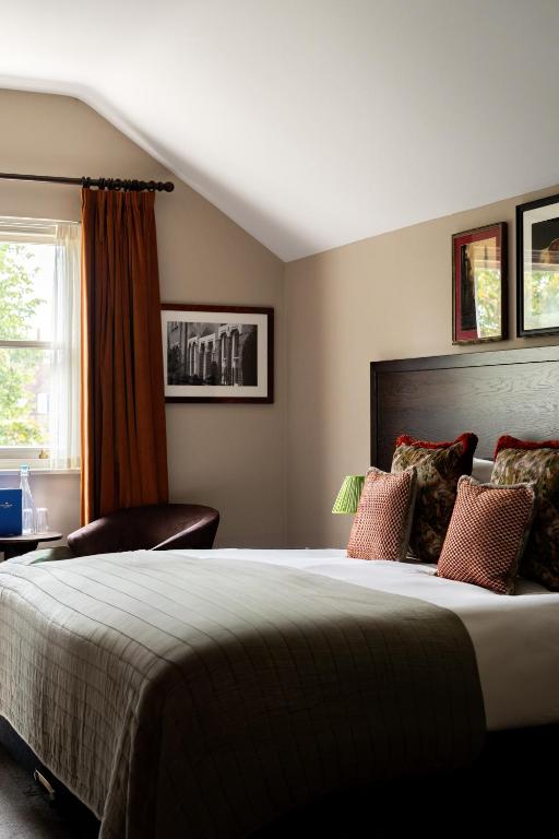 Rose And Crown Hotel - Resim 38