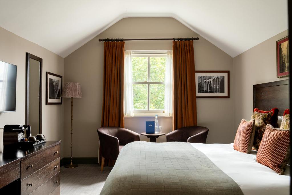 Rose And Crown Hotel - Resim 5