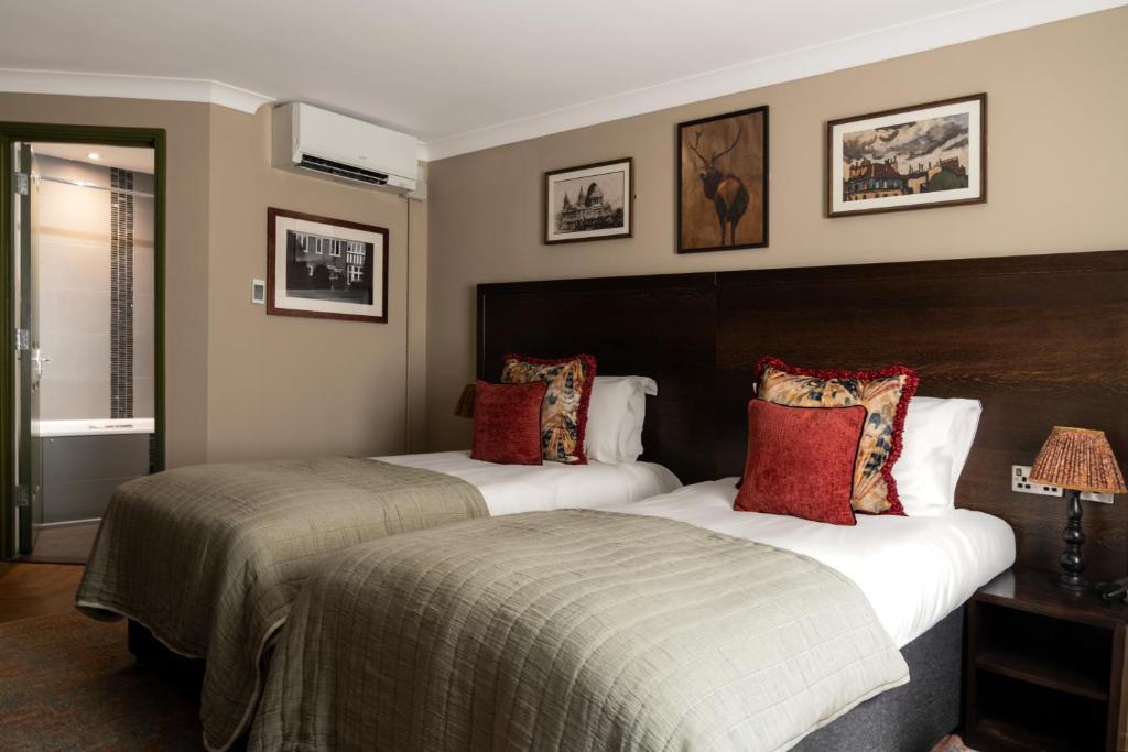 Rose And Crown Hotel - Resim 41