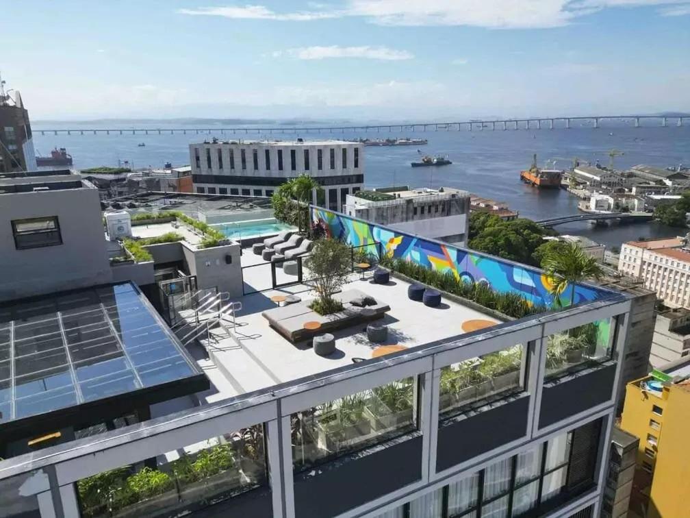 Piscina en o cerca de Skylux by RNC Flats