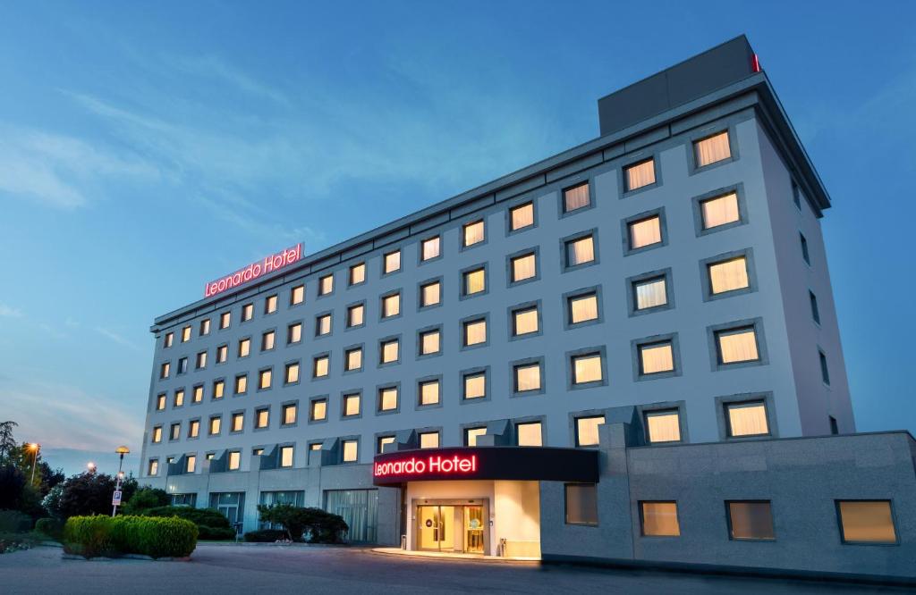 Leonardo Hotel Verona - Resim 11