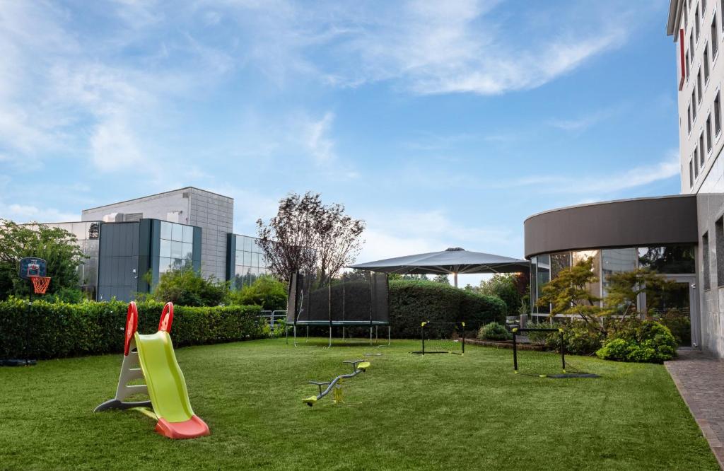 Leonardo Hotel Verona - Resim 40