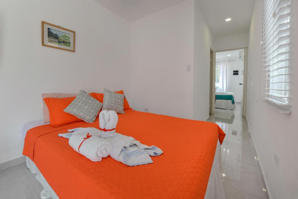 Hotel experience with daily housekeeping and laundry 2-Bedroom photo