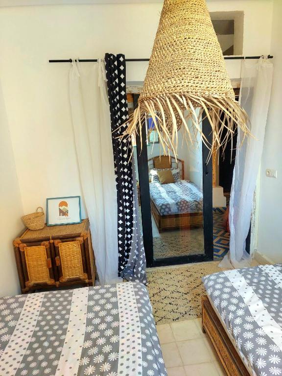 Moroccan Boho Surf House - Twin Room With Mountain View