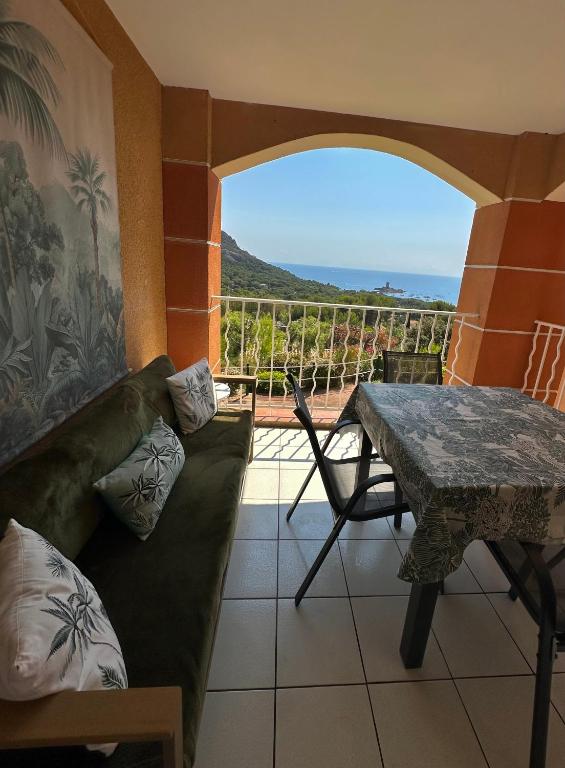 Appartement vue mer exceptionnelle Cap Estérel