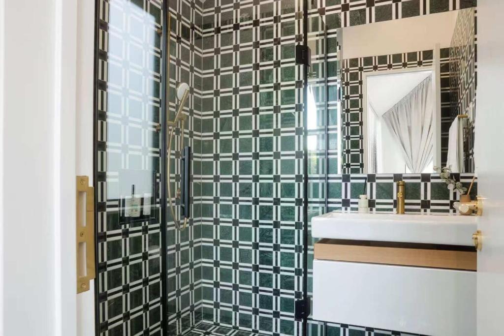 Great Views in the City - Resim 37