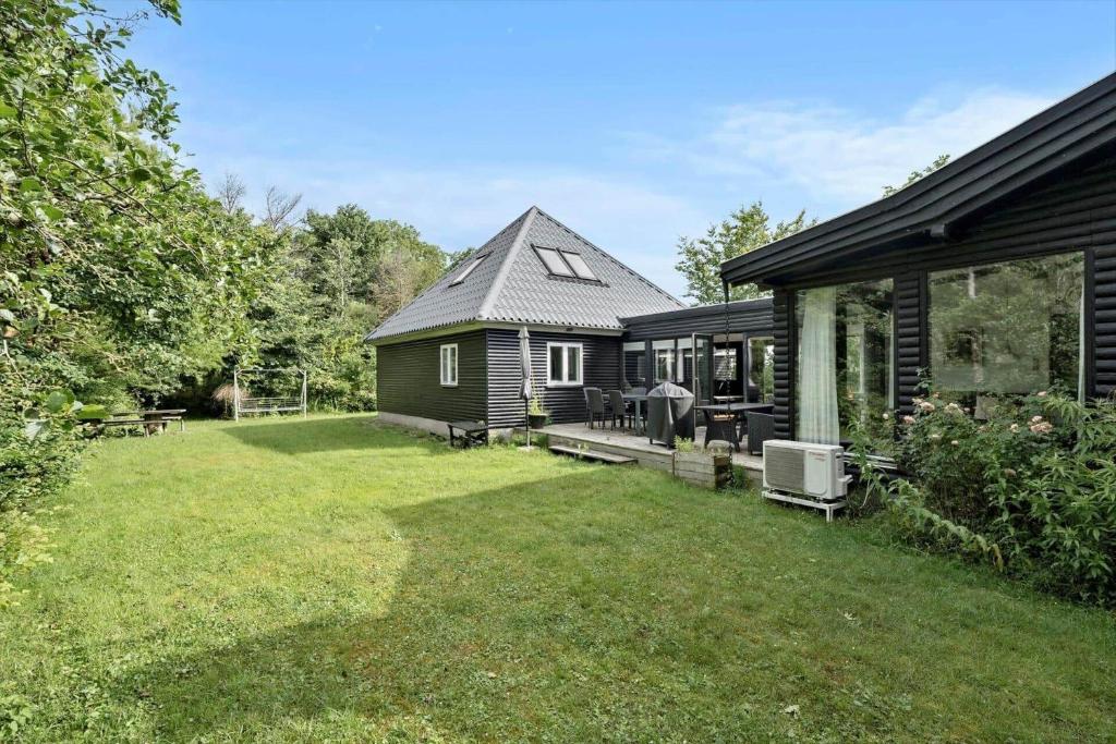 Taman di luar FY357-Frorup-Kystvej-7