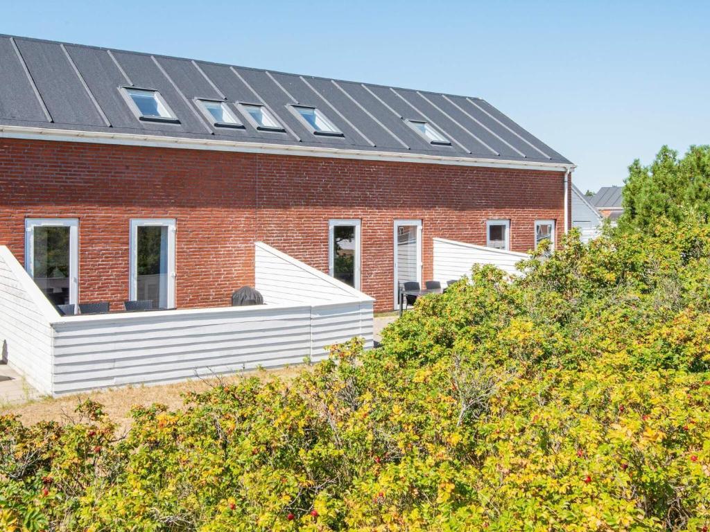 Tòa nhà nơi căn hộ tọa lạc